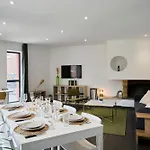 Spacieux Loft Moderne -